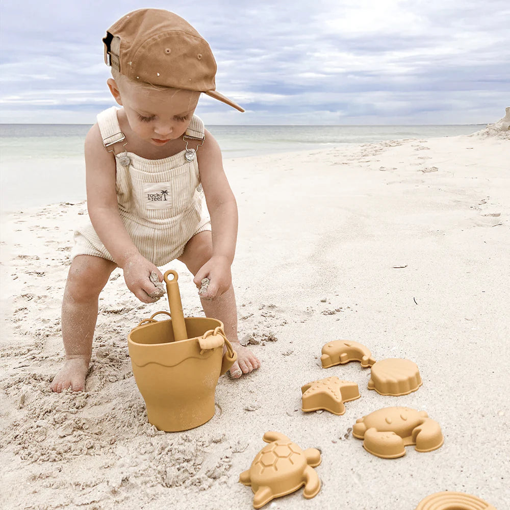 Playground Silicone 8 Piece Bucket and Spade Set - Sunshine