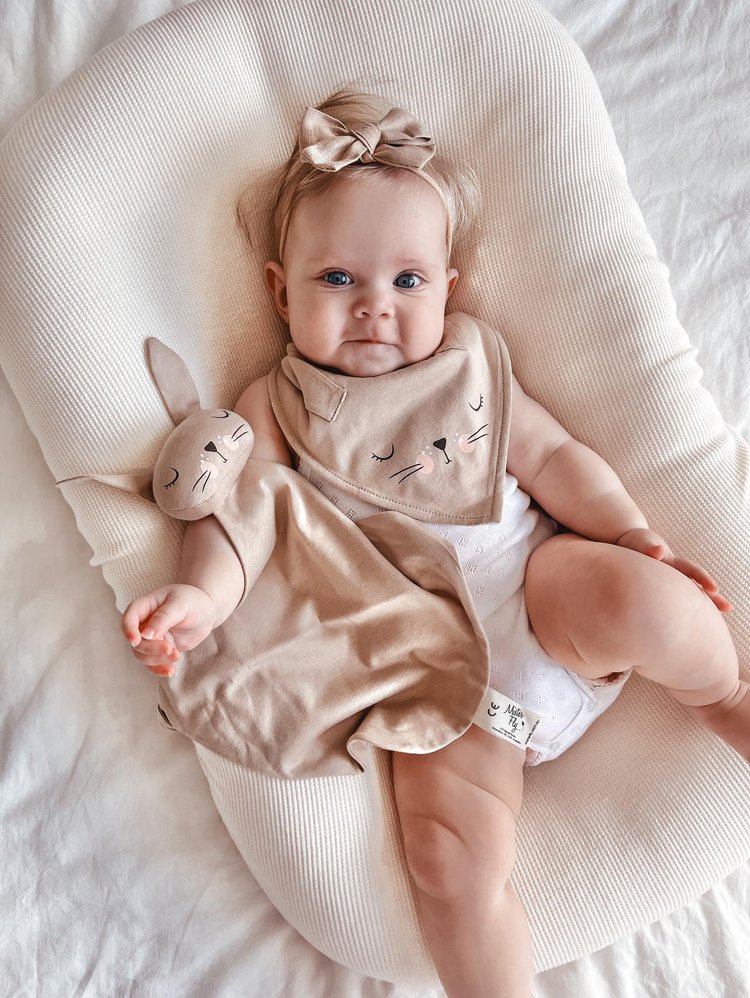 Mister Fly Knot Comforter - Tan Bun Bun