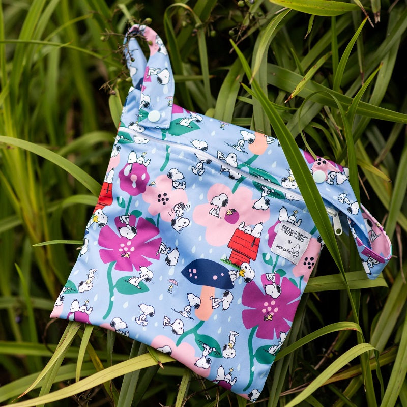 Monarch Mini Wet Bag - Snoopy In Bloom