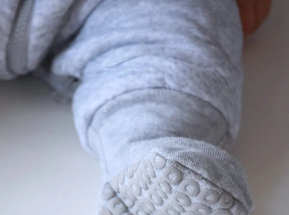 Baby Studio Warmies Sleeveless Cotton Sleeping Bag With Legs 2.5 TOG - Grey Marle/Grey Lines